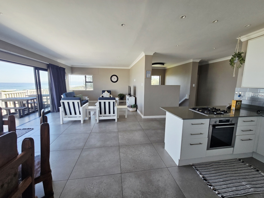 4 Bedroom Property for Sale in Kleinkrantz Western Cape
